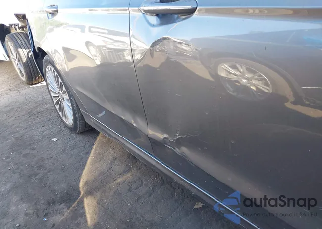 3FA6P0RU1ER241686: 44438071