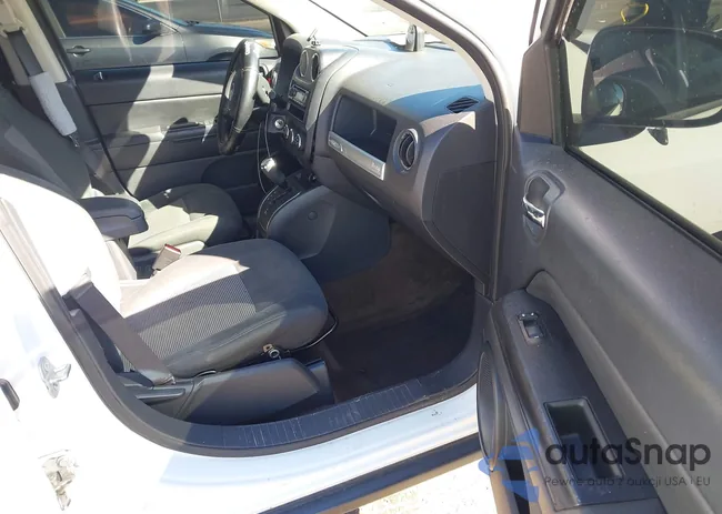 1C4NJCBB6FD246667: 44438084