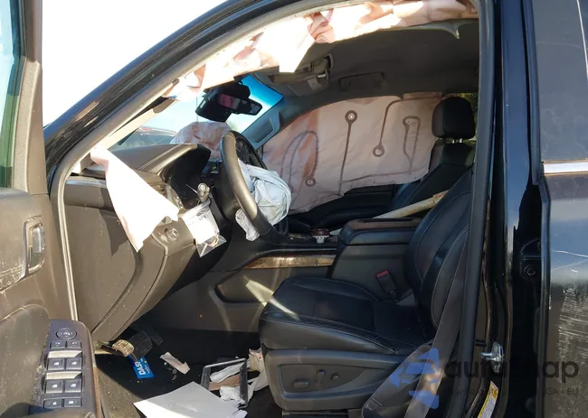 1GNSCBKC7GR109992: 44438140