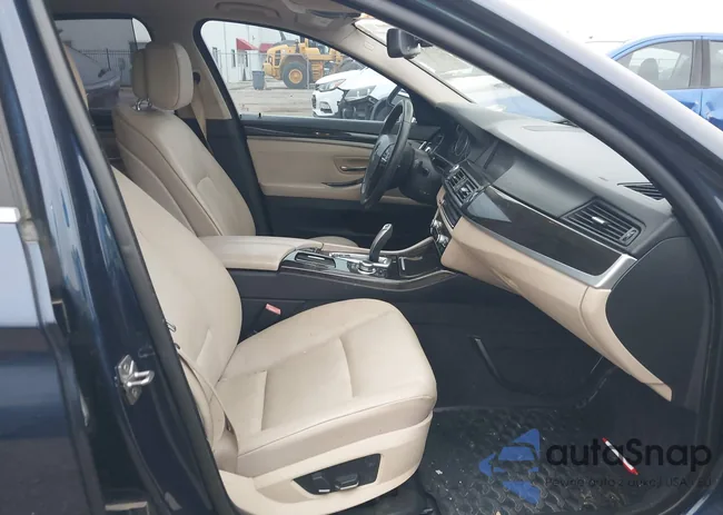 WBAFR1C50BC741969: 44438322