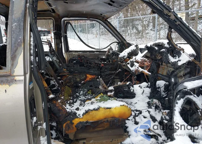 2GCEK19R1W1206125: 44437361