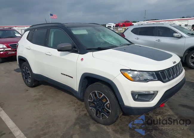 3C4NJDDB8KT795827: 44437561