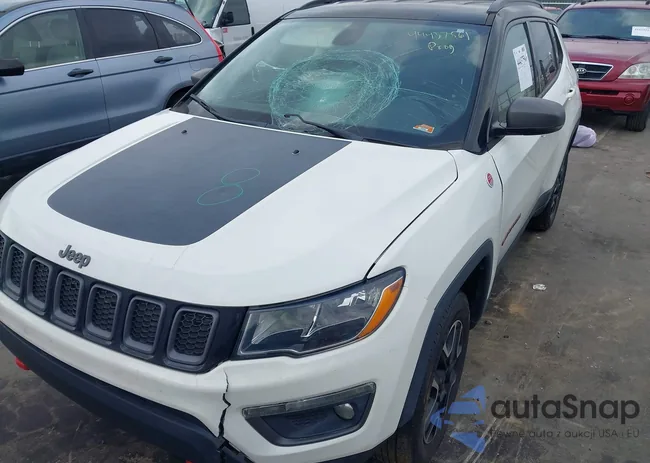 3C4NJDDB8KT795827: 44437561