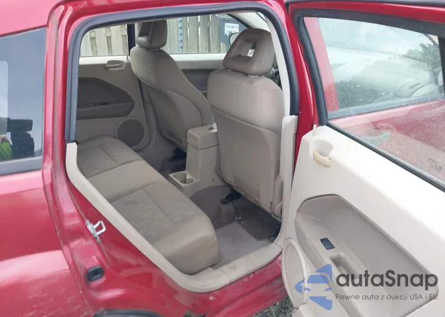 1B3HB48B37D328317: 44437747