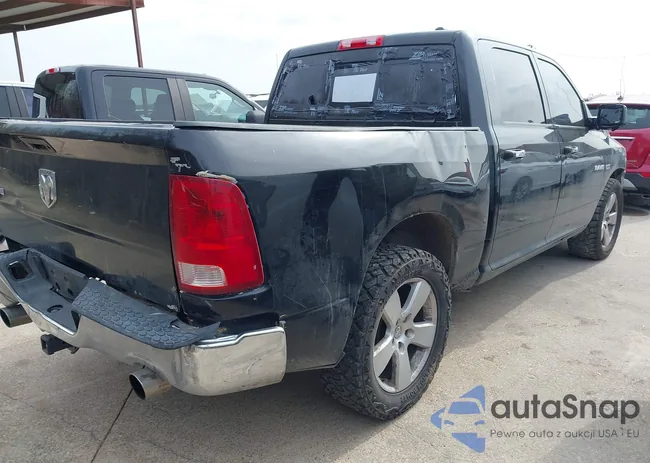 1D3HB13T19S718710: 44438860