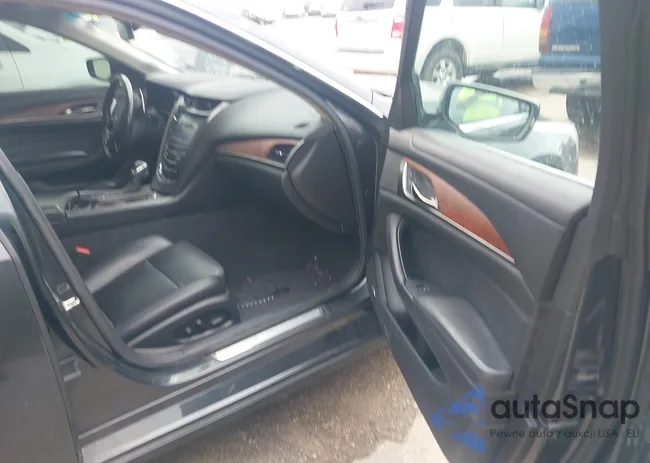 1G6AX5SX9G0100800: 44438877