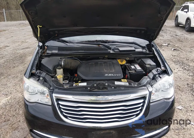 2C4RC1BG6FR673100: 44438971