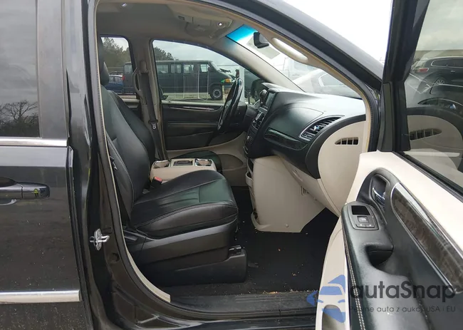 2C4RC1BG6FR673100: 44438971