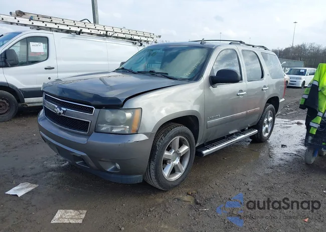 1GNFC330X9R194633: 44438996