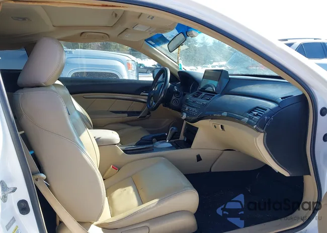 1HGCS22858A012626: 44439057