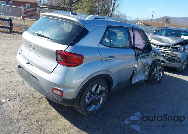 KMHRC8A35TU429665: 44439286