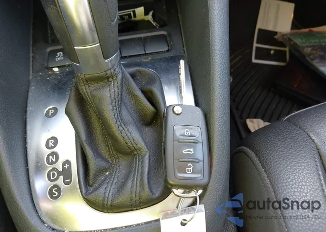 3VWPL7AJ2DM693627: 44438403