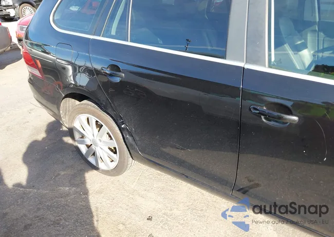 3VWPL7AJ2DM693627: 44438403