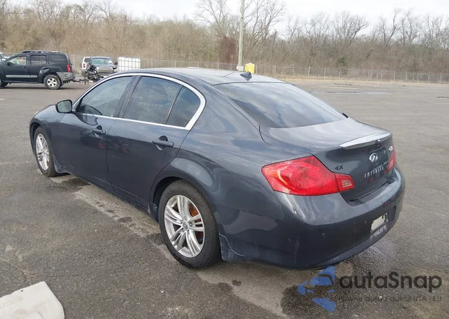 JN1CV6AR2CM971516: 44438548