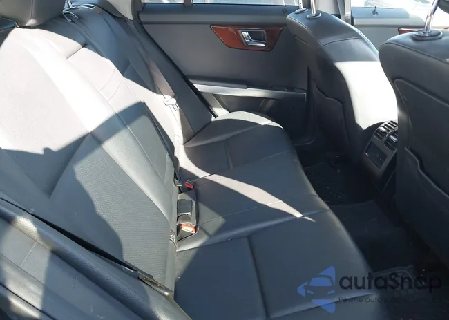 WDCGG8HB1BF624026: 44438567