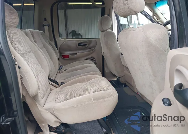 1FTRW07622KA22881: 44439850