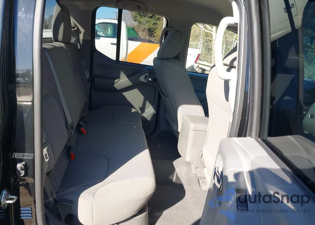 1N6AD0EV2KN760141: 44439904