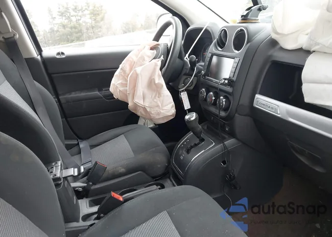 1C4NJCBA9GD643380: 44439907