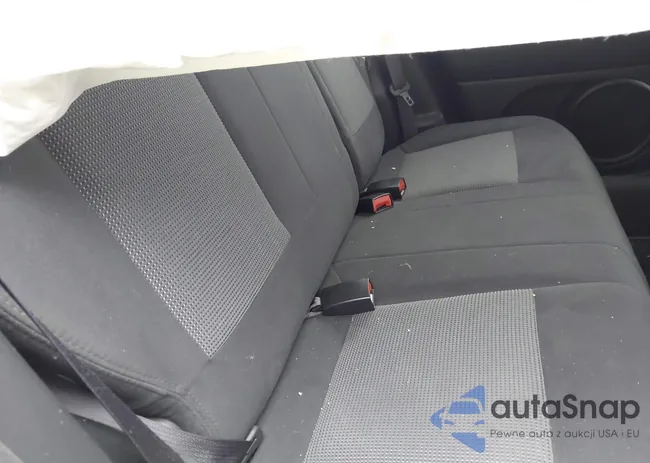 1C4NJCBA9GD643380: 44439907