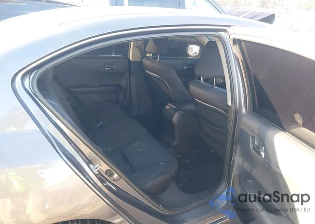 1HGCR2F58EA210141: 44439957