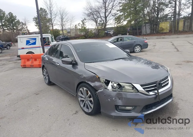 1HGCR2F58EA210141: 44439957