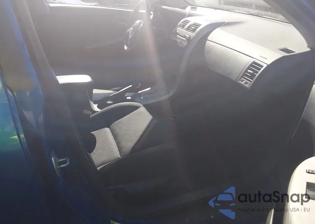 2T1BU4EE2AC450927: 44439973