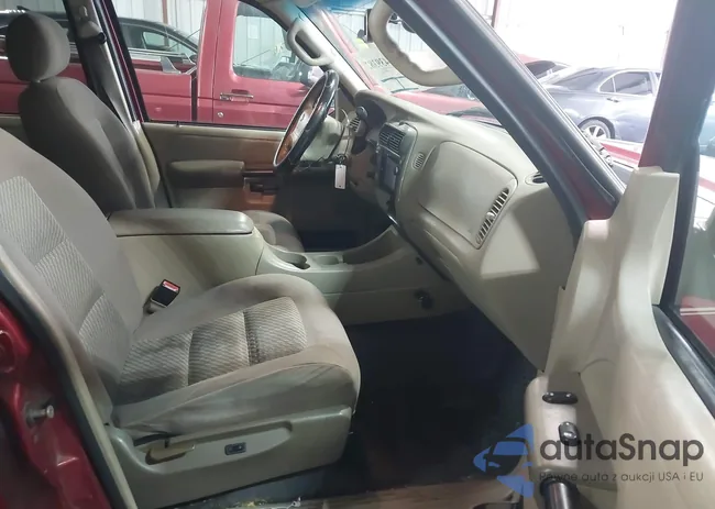 1FMZU77E83UC59043: 44439382