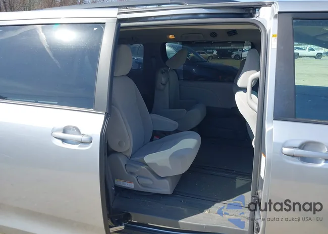 5TDKZ3DC2HS805964: 44439385