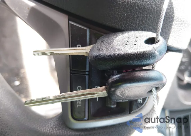 5NPD84LF2JH253777: 44439670