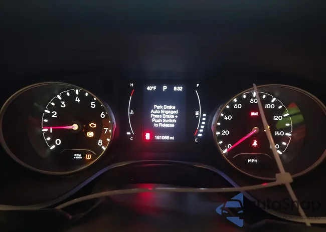 3C4NJDBB2JT192566: 44439723