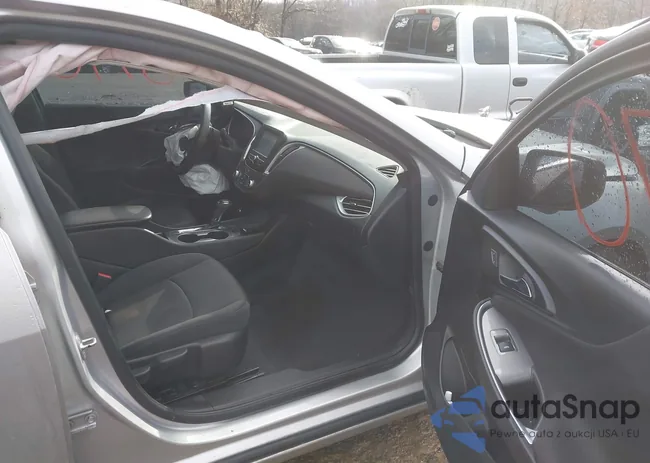 1G1ZB5ST3JF192852: 44440770