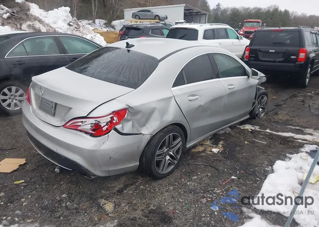 WDDSJ4EB6FN163700: 44440918