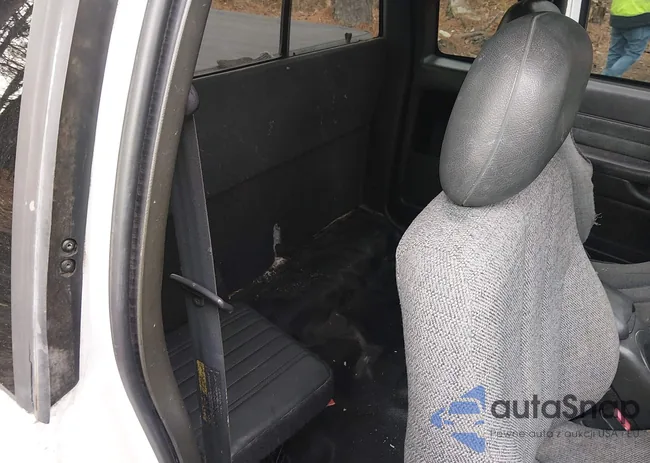 1GCCS19X738195159: 44440995