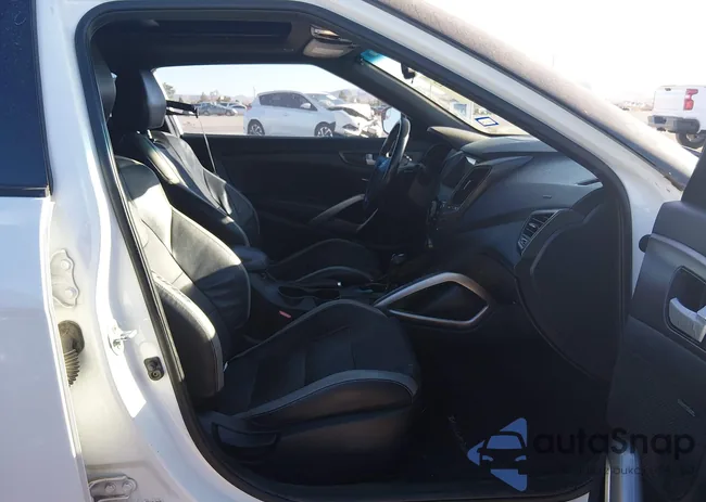 KMHTC6AE1GU302588: 44441012