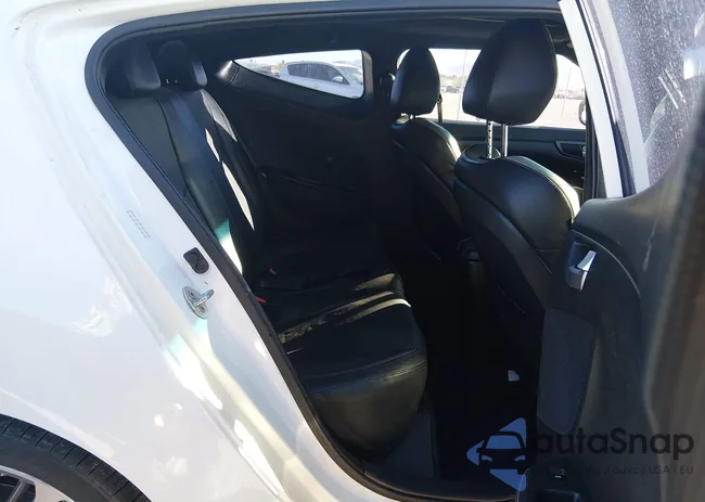 KMHTC6AE1GU302588: 44441012