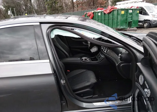 WDDZF4KB3JA355015: 44441152