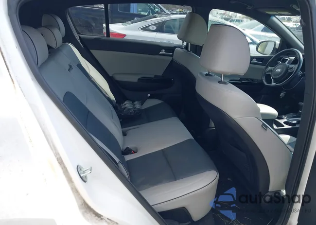 KNDPN3AC8K7568226: 44441192