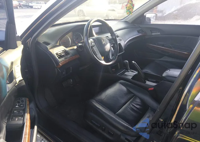 1HGCP3F84BA018992: 44441256