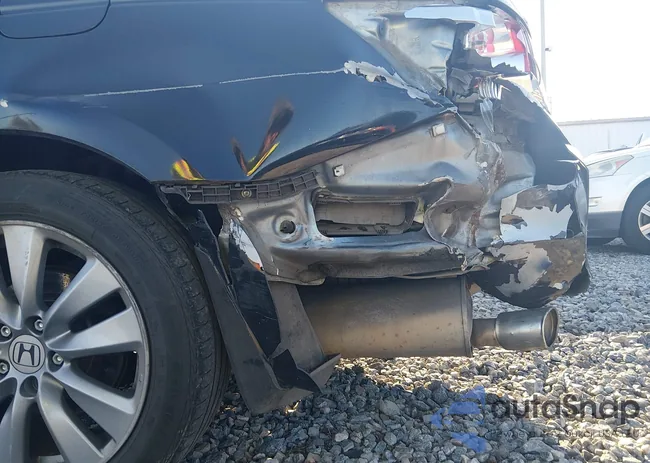 1HGCP3F84BA018992: 44441256