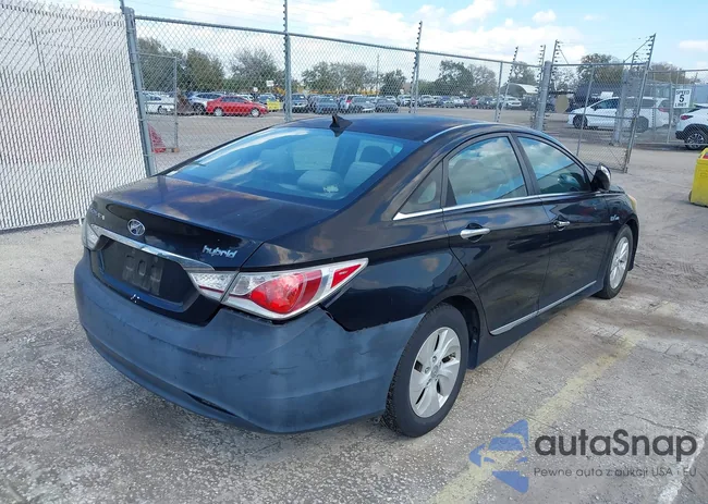 KMHEC4A41DA073637: 44440438