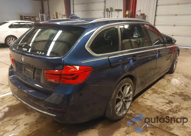 WBA8J1C34HA018502: 44440604