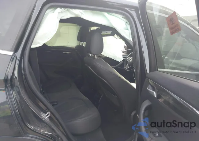 WBXHU7C32H5H34066: 44440637