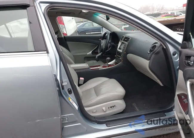 JTHCK262065000439: 44440665