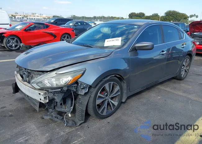 1N4AL3APXJC272652: 44440706