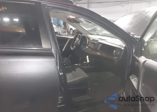 JTMRFREV0HD210682: 44441829