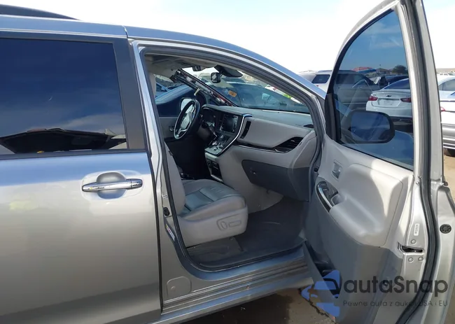 5TDYZ3DC6JS918770: 44441868