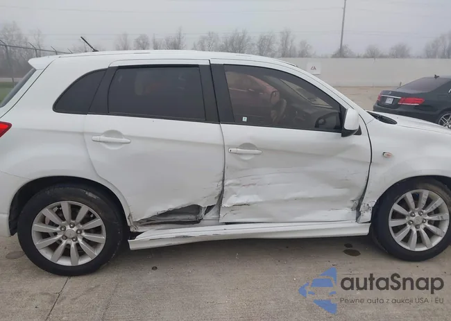 JA4AP4AU9BZ023049: 44441934