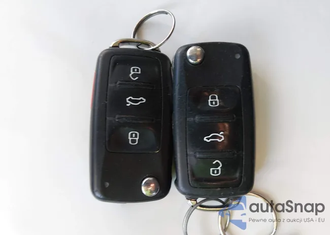 WVGAV7AX0HK019623: 44442245