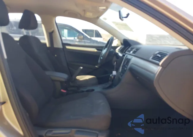 1VWAS7A31GC037323: 44442262