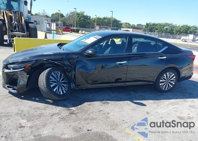 1N4BL4DV9PN371559: 44442305